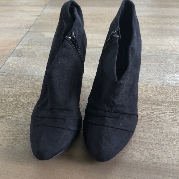 Suede ankle booties - Picture 2 of 6